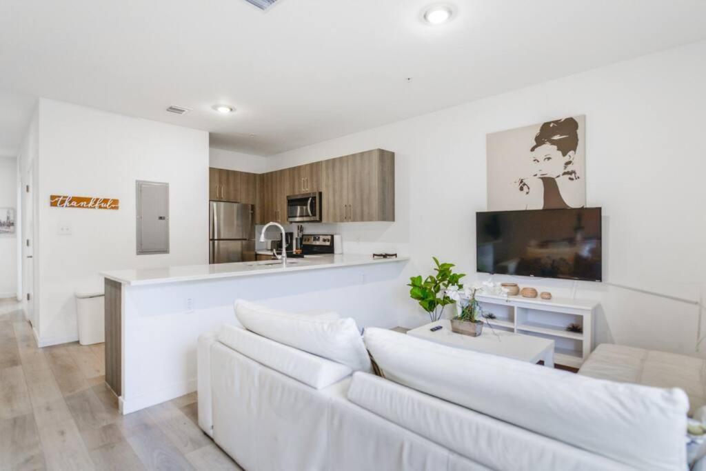 Fantastic Townhouse 15Minutes From The Beach Miami Esterno foto